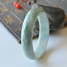 Natural Jade Bangle Round Jadeite Bangle
