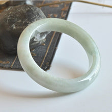 Natural Jade Bangle Round Jadeite Bangle