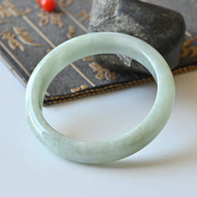 Natural Jade Bangle Round Jadeite Bangle