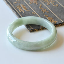 Natural Jade Bangle Round Jadeite Bangle