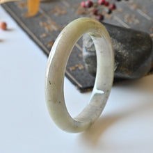 Natural Jade Bangle Round Jadeite Bangle