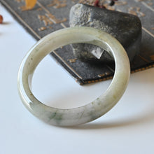 Natural Jade Bangle Round Jadeite Bangle