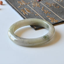 Natural Jade Bangle Round Jadeite Bangle