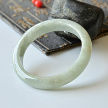Natural Jade Bangle Round Jadeite Bangle