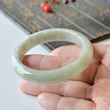 Natural Jade Bangle Round Jadeite Bangle