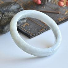Natural Jade Bangle Round Jadeite Bangle