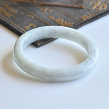 Natural Jade Bangle Round Jadeite Bangle