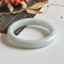 Natural Jade Bangle Round Jadeite Bangle