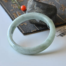 Natural Jade Bangle Round Jadeite Bangle