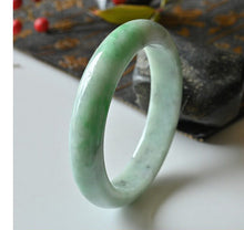 Natural Jade Bangle Round Jadeite Bangle