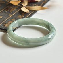 Natural Jade Bangle Round Jadeite Bangle