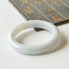Natural Jade Bangle Round Jadeite Bangle
