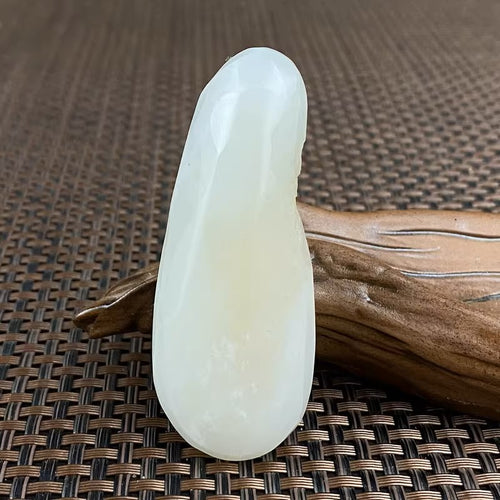 Natural Kunlun Jade Rough Nephrite Raw