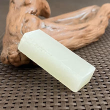 Natural Kunlun Jade Rough Nephrite Raw (30g,4.8X1.8X1.2cm)-TUNR426