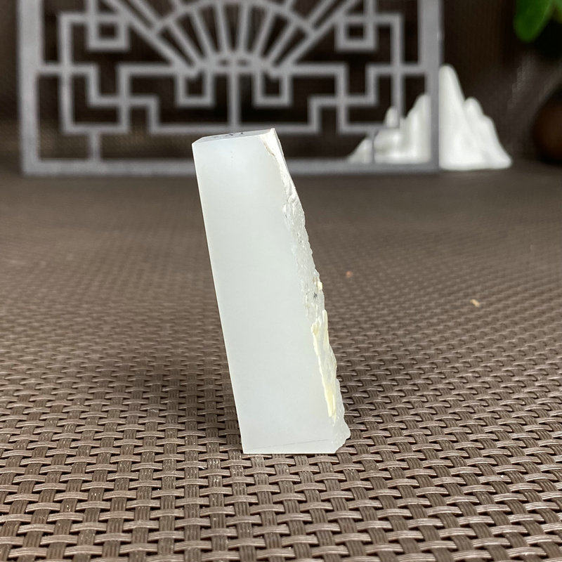 Natural Kunlun Jade Rough Nephrite Raw