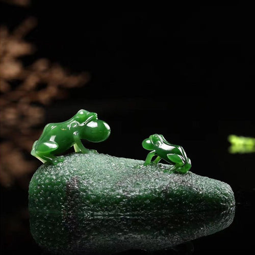 Natural jade carving nephrite collectibles Russia Siberian jade