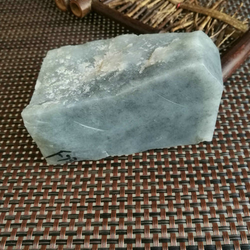 Natural Kunlun Jade Rough Nephrite Raw