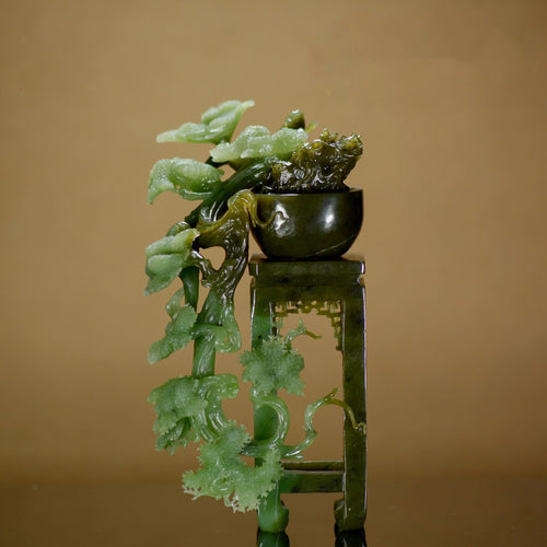 Natural jade carving nephrite collectibles Chinese Kunlun jade