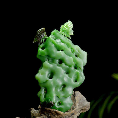 Natural jade carving nephrite collectibles Russia Siberian jade