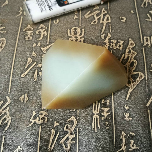 Natural jade rough Russia Siberian nephrite jade raw
