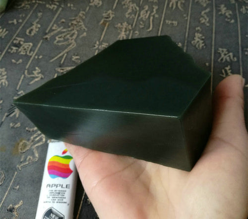 Natural jade rough nephrite raw stone Chinese Kunlun jade