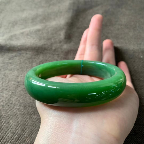 Natural Jade Bangle Nephrite Bangle Internal Diameter 65mm TBE058