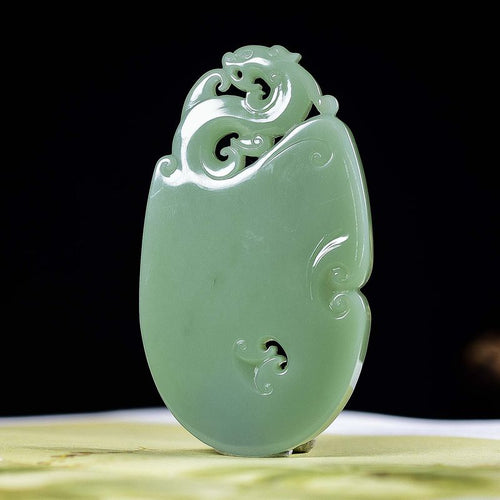 Natural jade carving nephrite collectibles Chinese Kunlun jade