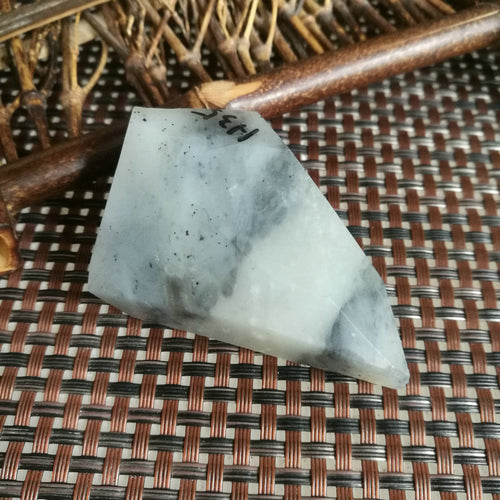 Natural Kunlun Jade Rough Nephrite Raw 