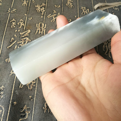 Natural jade rough nephrite raw stone Chinese Kunlun jade