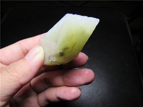 Natural jade rough nephrite raw stone Chinese Kunlun jade
