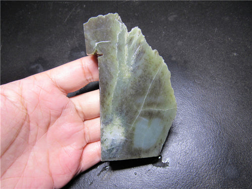 Natural jade rough nephrite raw stone Chinese Kunlun jade