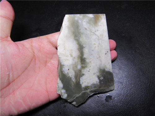 Natural jade rough nephrite raw stone Chinese Kunlun jade