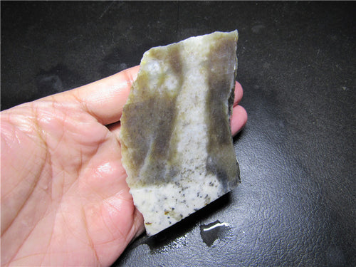 Natural jade rough nephrite raw stone Chinese Kunlun jade