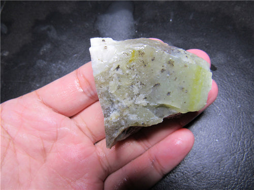 Natural jade rough nephrite raw stone Chinese Kunlun jade