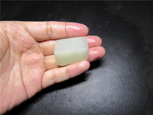 Natural jade rough nephrite raw stone Chinese Kunlun jade