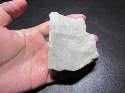 Natural jade rough nephrite raw stone Chinese Kunlun jade