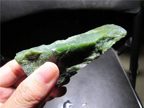Natural jade rough nephrite raw stone Chinese Kunlun jade