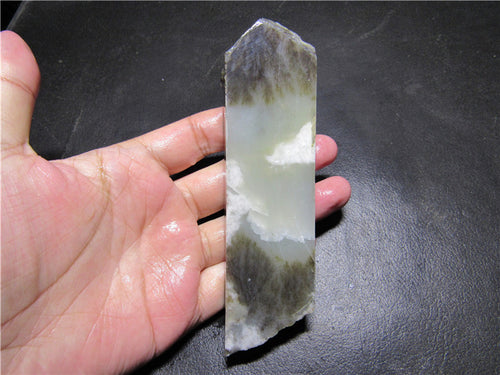 Natural jade rough nephrite raw stone Chinese Kunlun jade