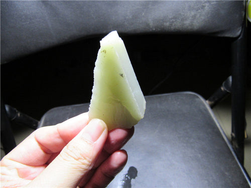Natural jade rough nephrite raw stone Chinese Kunlun jade