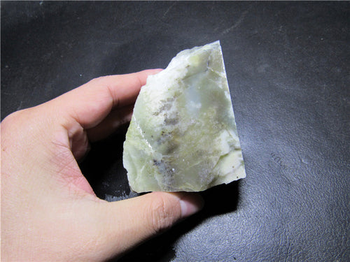 Natural jade rough nephrite raw stone Chinese Kunlun jade