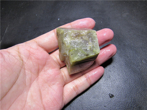 Natural jade rough nephrite raw stone Chinese Kunlun jade